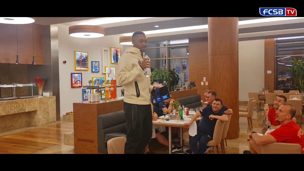 Noile transferuri de la FCSB + Siyabonga Ngezana și-au primit 'botezul' în cantonament! Fundașul i-a făcut pe toți să râdă și să strige: „Mincinosule” _2