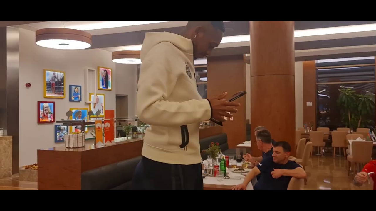Noile transferuri de la FCSB + Siyabonga Ngezana și-au primit 'botezul' în cantonament! Fundașul i-a făcut pe toți să râdă și să strige: „Mincinosule” _6