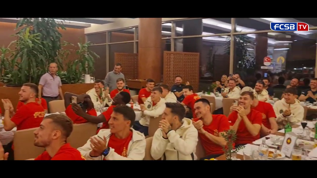 Noile transferuri de la FCSB + Siyabonga Ngezana și-au primit 'botezul' în cantonament! Fundașul i-a făcut pe toți să râdă și să strige: „Mincinosule” _12