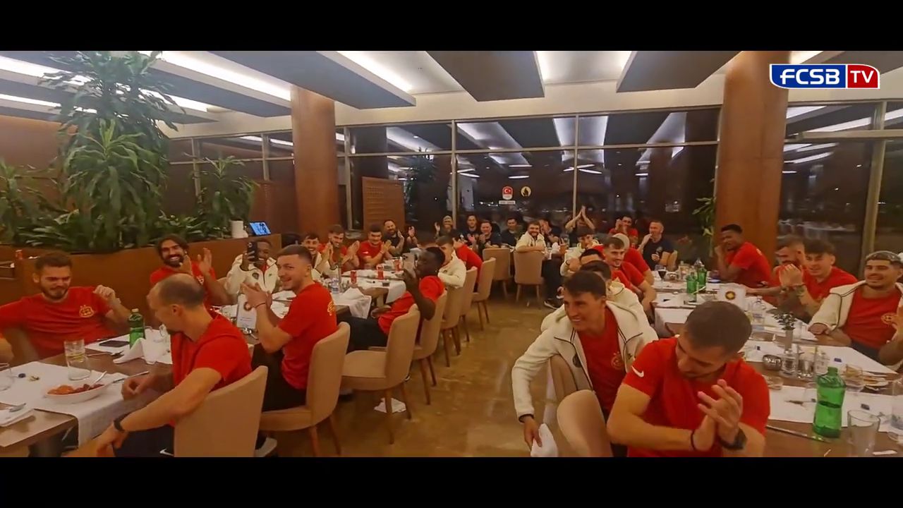 Noile transferuri de la FCSB + Siyabonga Ngezana și-au primit 'botezul' în cantonament! Fundașul i-a făcut pe toți să râdă și să strige: „Mincinosule” _28