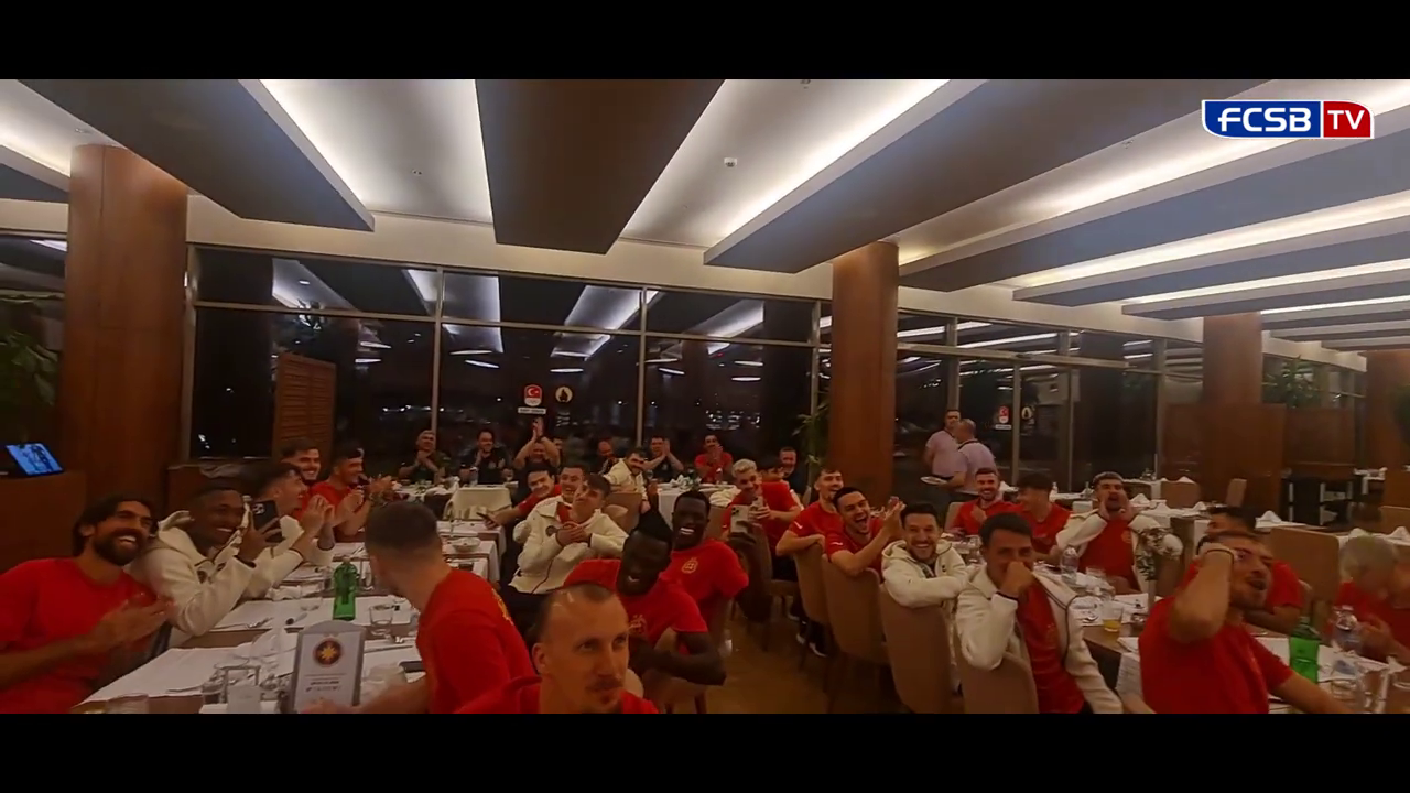 Noile transferuri de la FCSB + Siyabonga Ngezana și-au primit 'botezul' în cantonament! Fundașul i-a făcut pe toți să râdă și să strige: „Mincinosule” _33