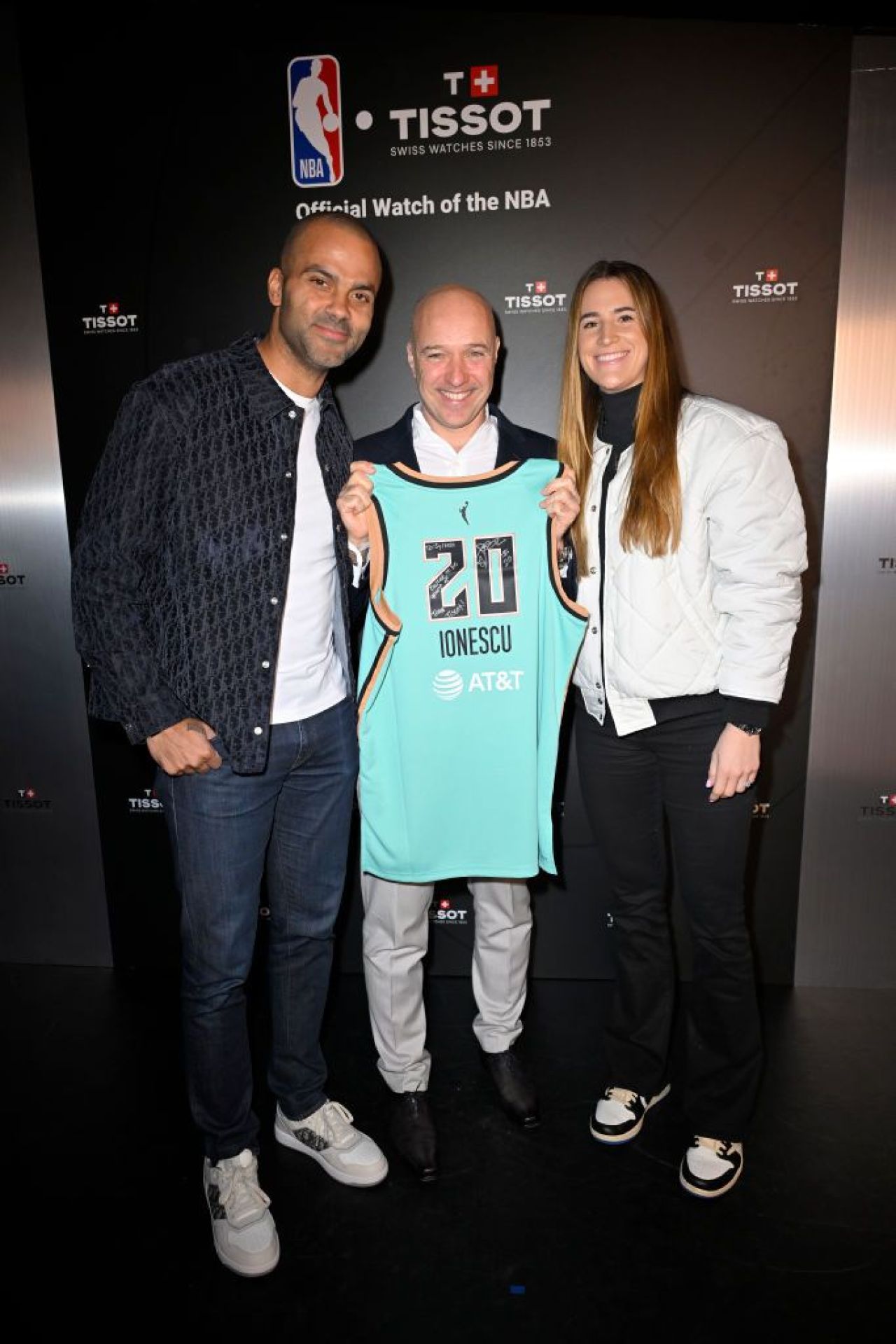 Sabrina Ionescu, alături de Beckham și Ronaldo la Paris! Imagini cu baschetbalista din WNBA cu origine română _14