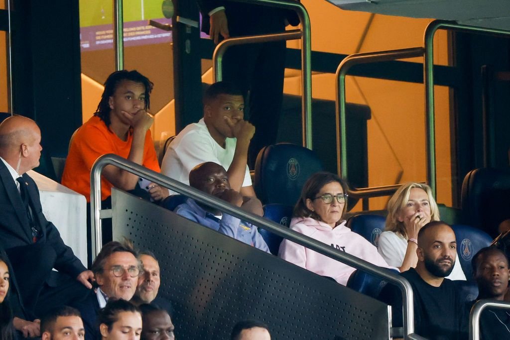 Mama lui Kylian Mbappe, negocieri dure cu fotbalistul: „Sub 30% nu fac nimic!” Dezvăluiri de la discuțiile cu PSG: „Luam 10 miliarde dacă ofereau” _4