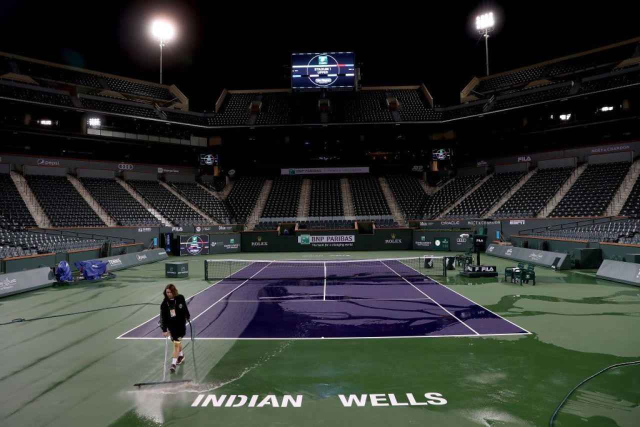 A oprit meciul ca să mănânce din punga de chipsuri a unui spectator! Moment extraordinar în circuitul ATP_12
