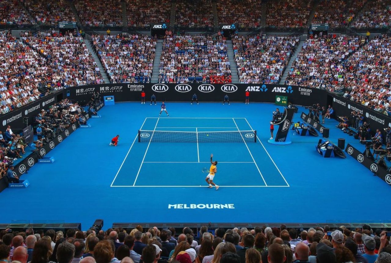 A oprit meciul ca să mănânce din punga de chipsuri a unui spectator! Moment extraordinar în circuitul ATP_13
