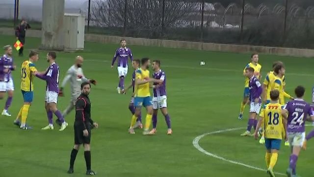 Încăierare la amicalul Rapidului! Bergodi a intrat pe teren. Spionii de la FCSB, în tribune_3