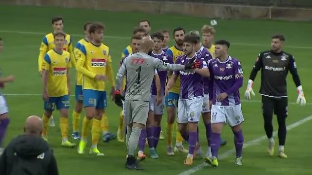 Încăierare la amicalul Rapidului! Bergodi a intrat pe teren. Spionii de la FCSB, în tribune_8