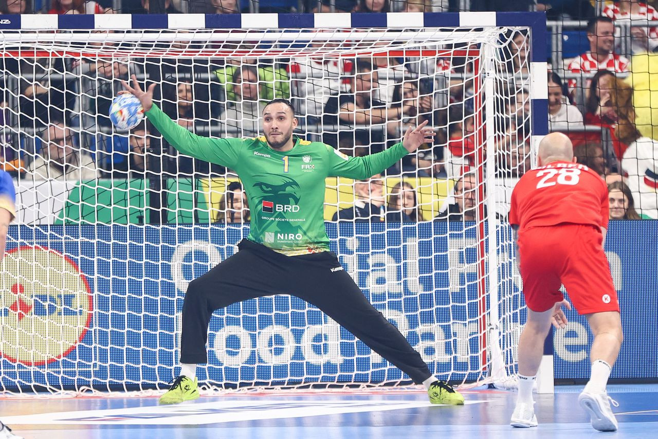 Ionuț Iancu a făcut minuni în poarta României și a fost inclus de EHF în TOP 5 parade de la Campionatul European de handbal masculin_4