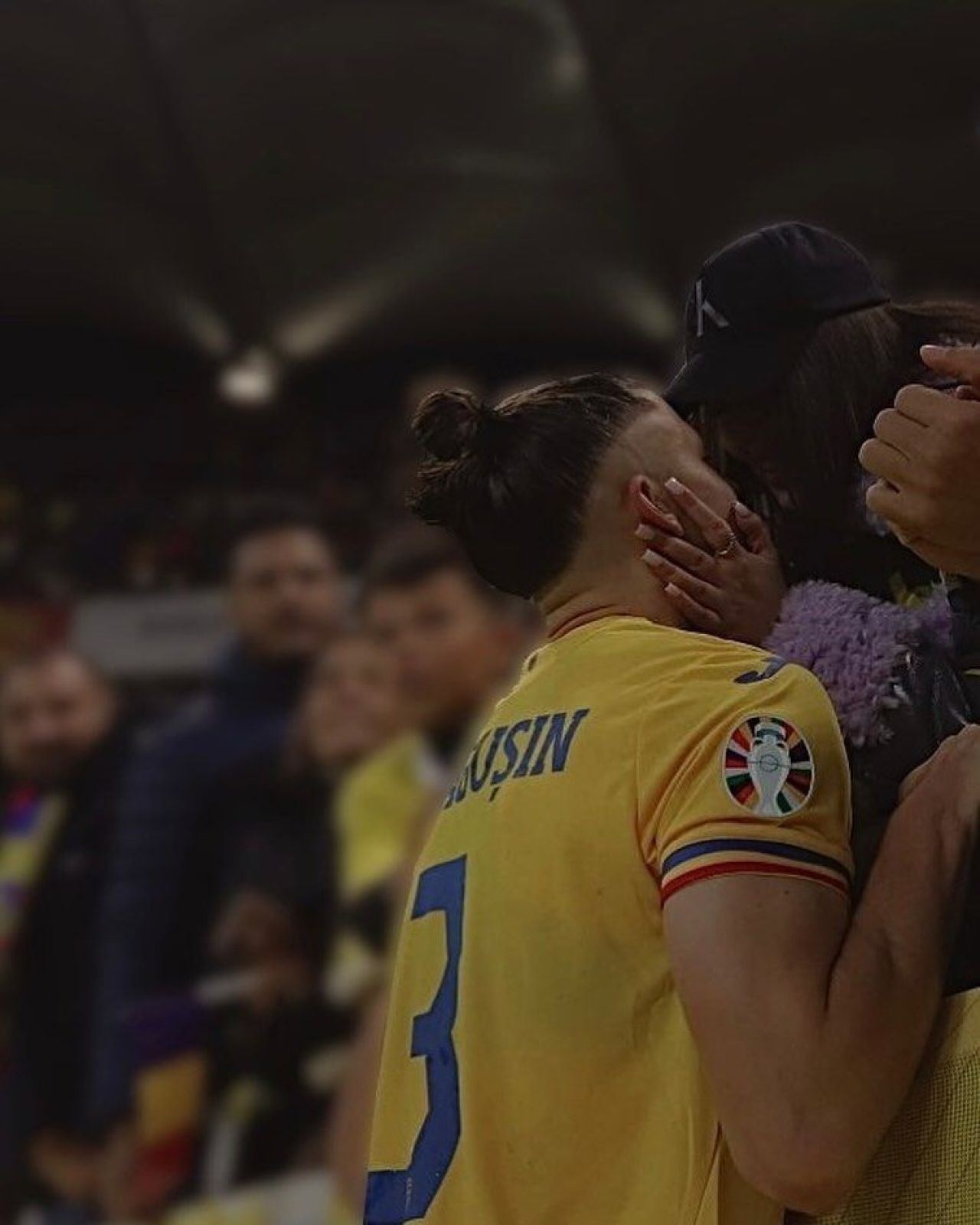 Iubita și sora lui Radu Drăgușin, surprinse cu partenera unui fotbalist de la Tottenham! Ce au făcut_31