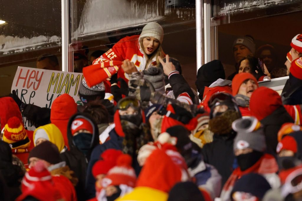 Un frig de îngheață... mustățile! Imagini senzaționale din NFL de la meciul care s-a jucat la -20 de grade Celsius! Taylor Swift a făcut spectacol_11