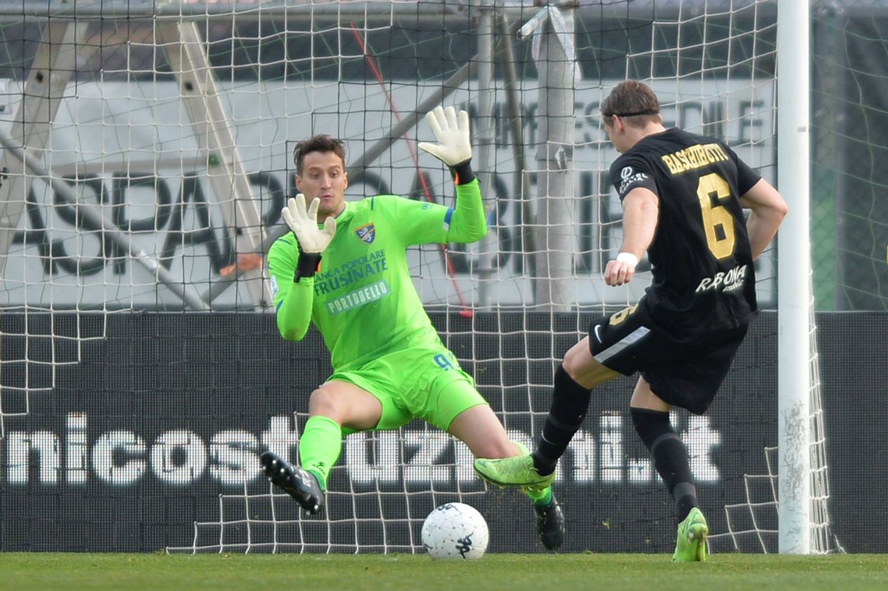 FC Botoșani transferă un portar spectaculos, cu aproape 200 de meciuri jucate în fotbalul profesionist din Italia!_10