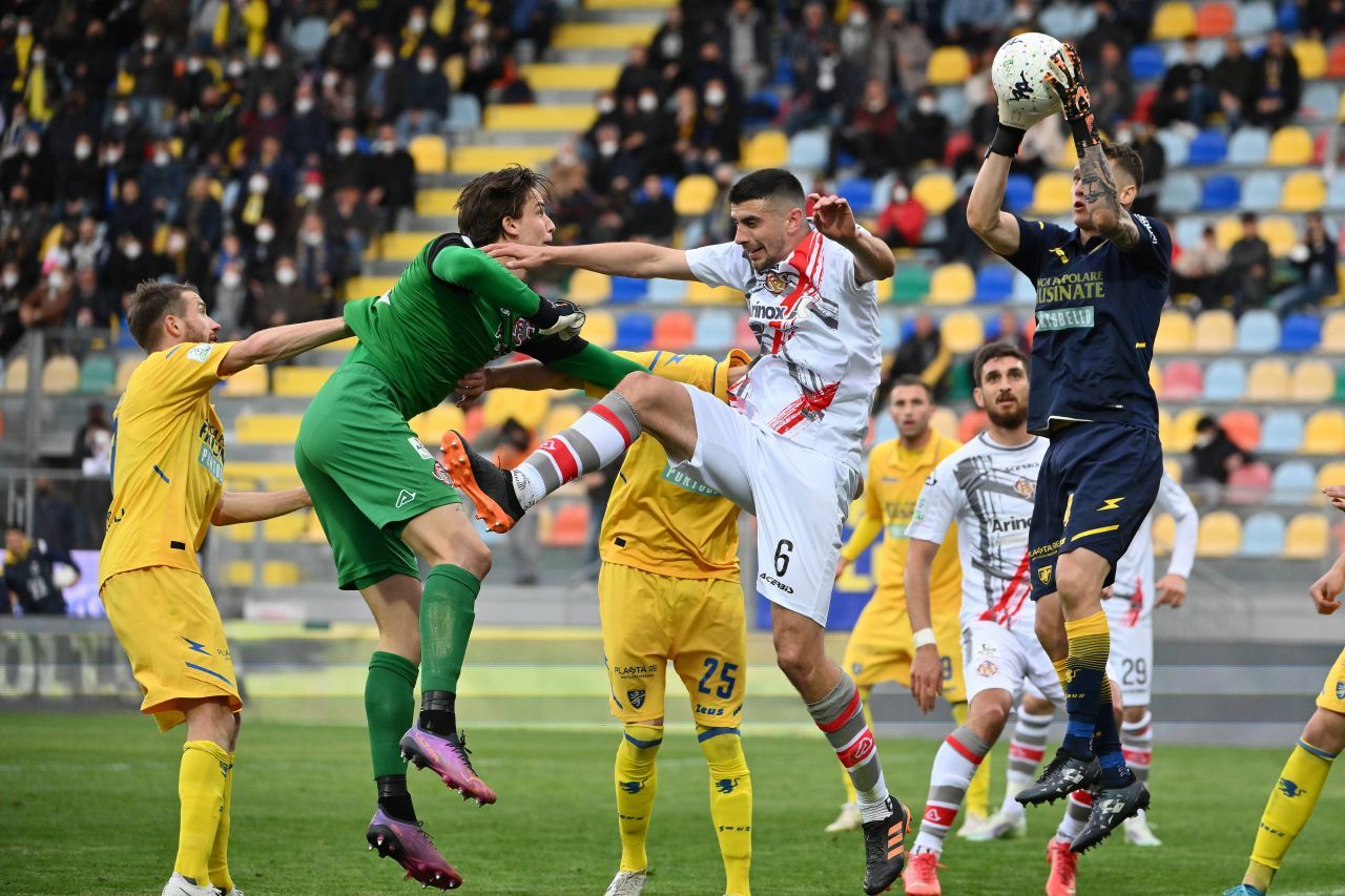 FC Botoșani transferă un portar spectaculos, cu aproape 200 de meciuri jucate în fotbalul profesionist din Italia!_4