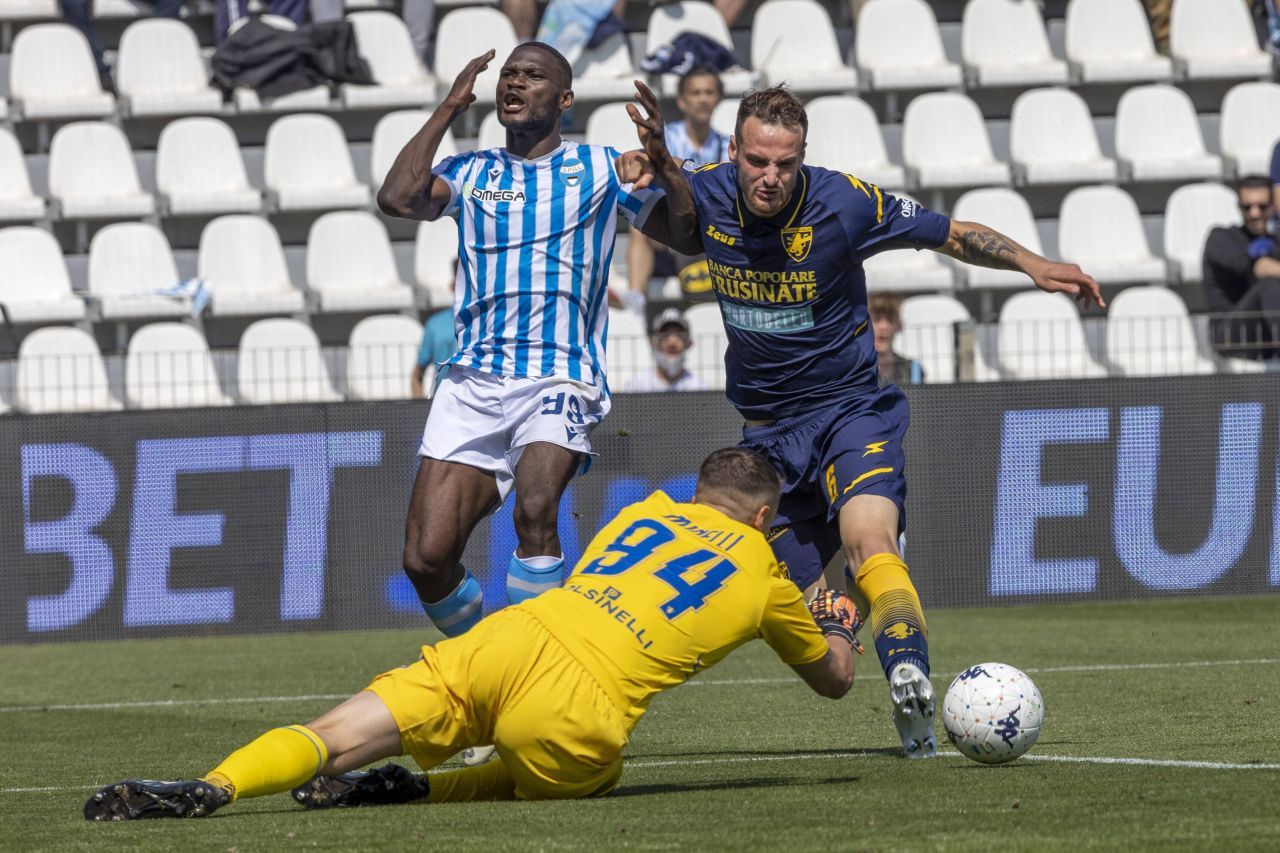 FC Botoșani transferă un portar spectaculos, cu aproape 200 de meciuri jucate în fotbalul profesionist din Italia!_7