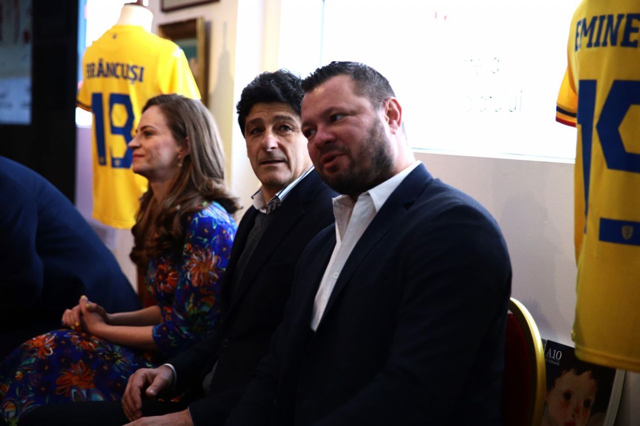 Luchian - portar, Brâncuși - fundaș, Eliade - mijlocaș și Eminescu - atacant! Inițiativă inedită a FRF_26