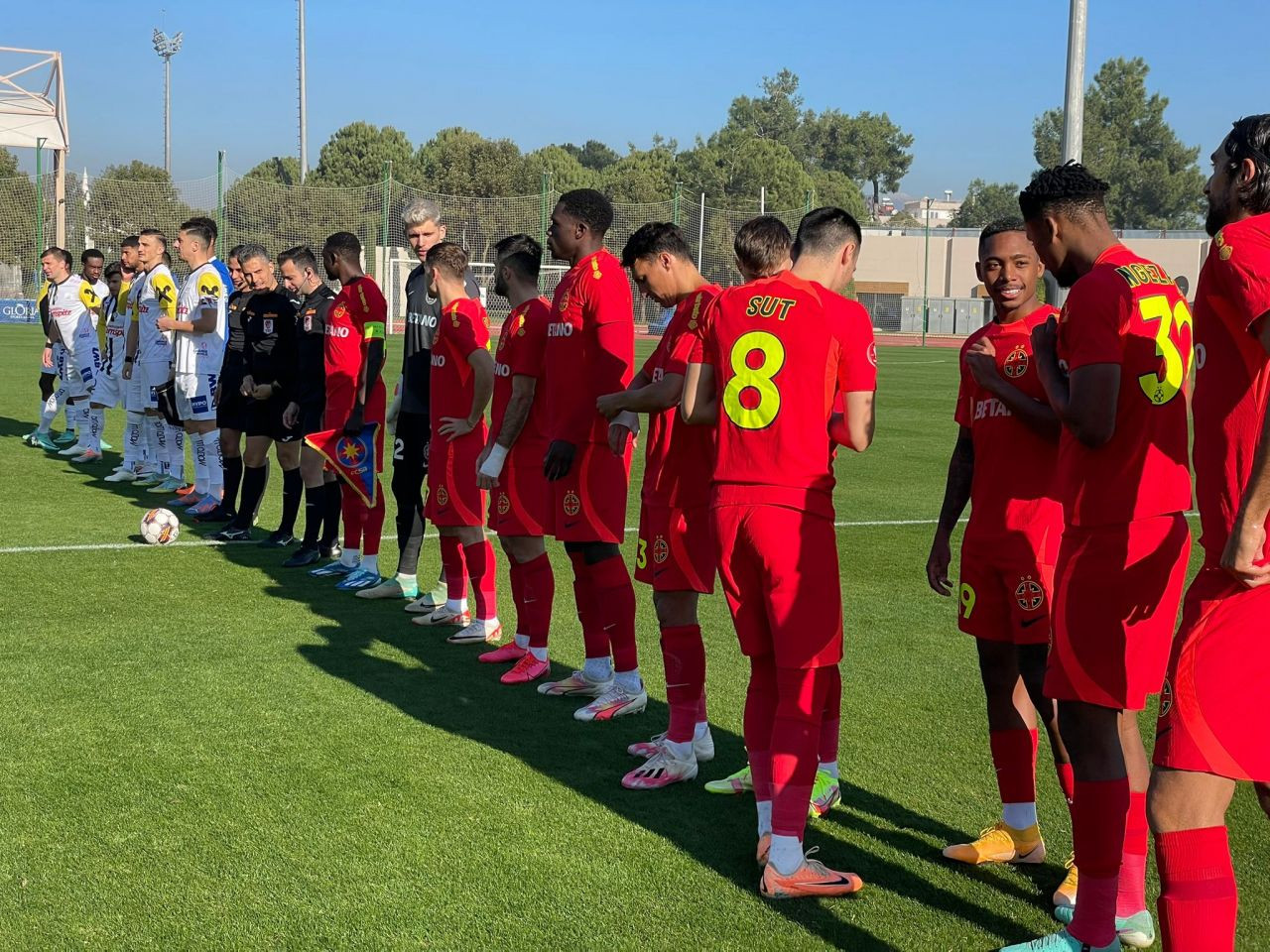 Fotbalistul de la FCSB care a trecut printr-o depresie: &rdquo;Pl&acirc;ngeam &icirc;ncontinuu&rdquo;
