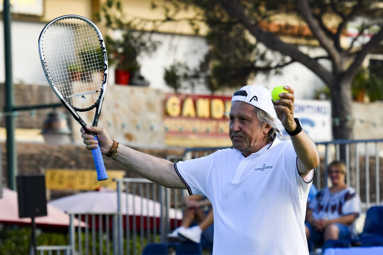 Ilie Năstase a comentat transferul lui Radu Drăgușin la Tottenham: ”Sportul românesc?!”_20