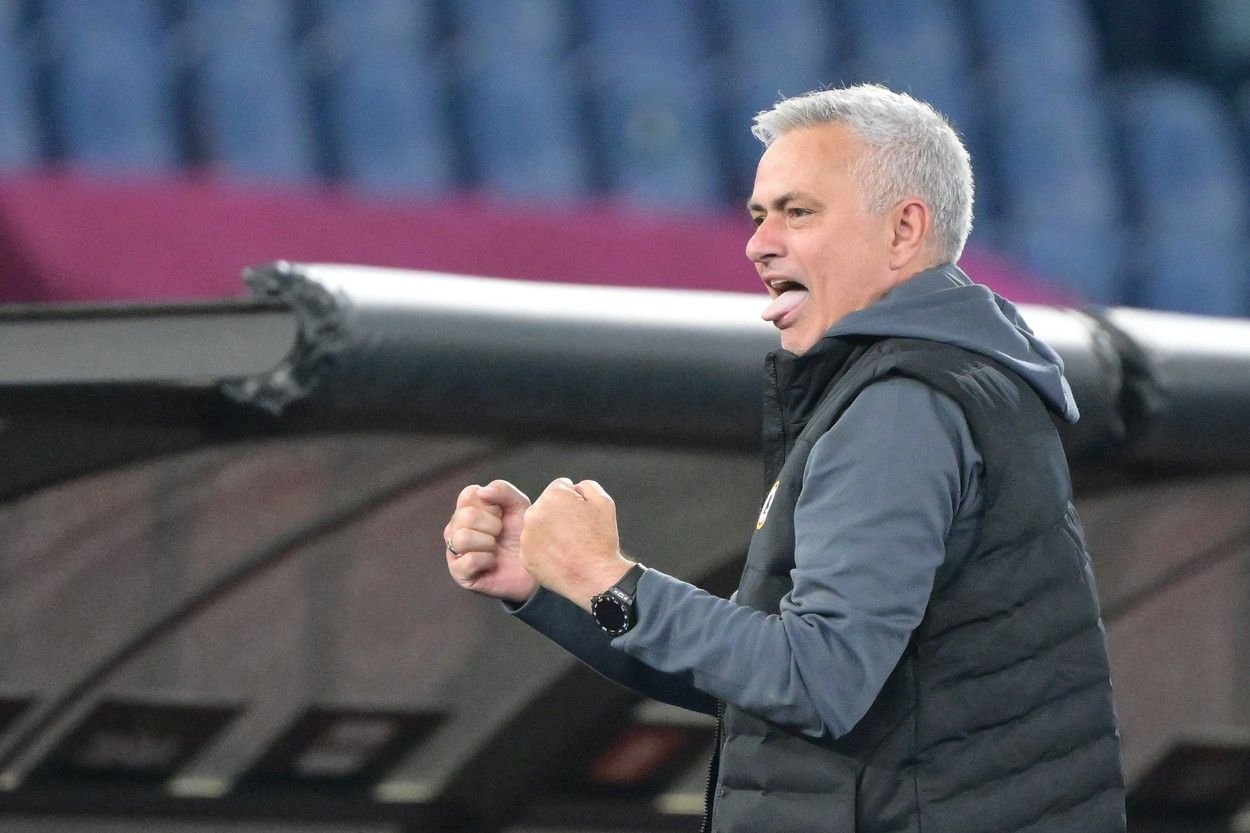 Nimeni nu e ca EL! Dat afară de Roma, Mourinho s-a decis unde va antrena: salariu din altă lume și contract pe doi ani