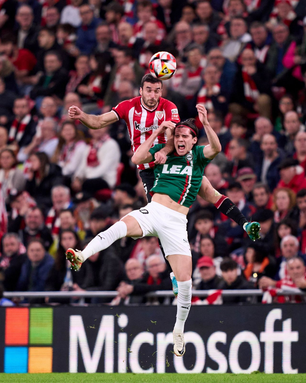 Bascii, necruțători: Ianis Hagi nu a primit notă, deși a jucat 90 de minute pentru Alavés. „Altă șansă ratată!”_4