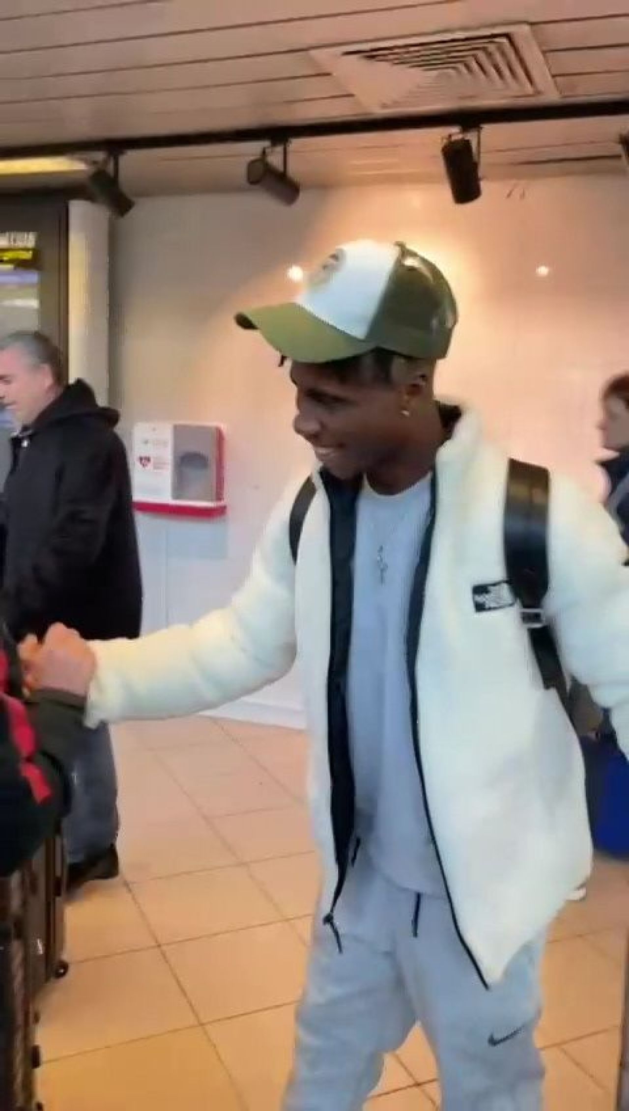 Nana Antwi a ajuns în România și se alătură lui FCSB!_4