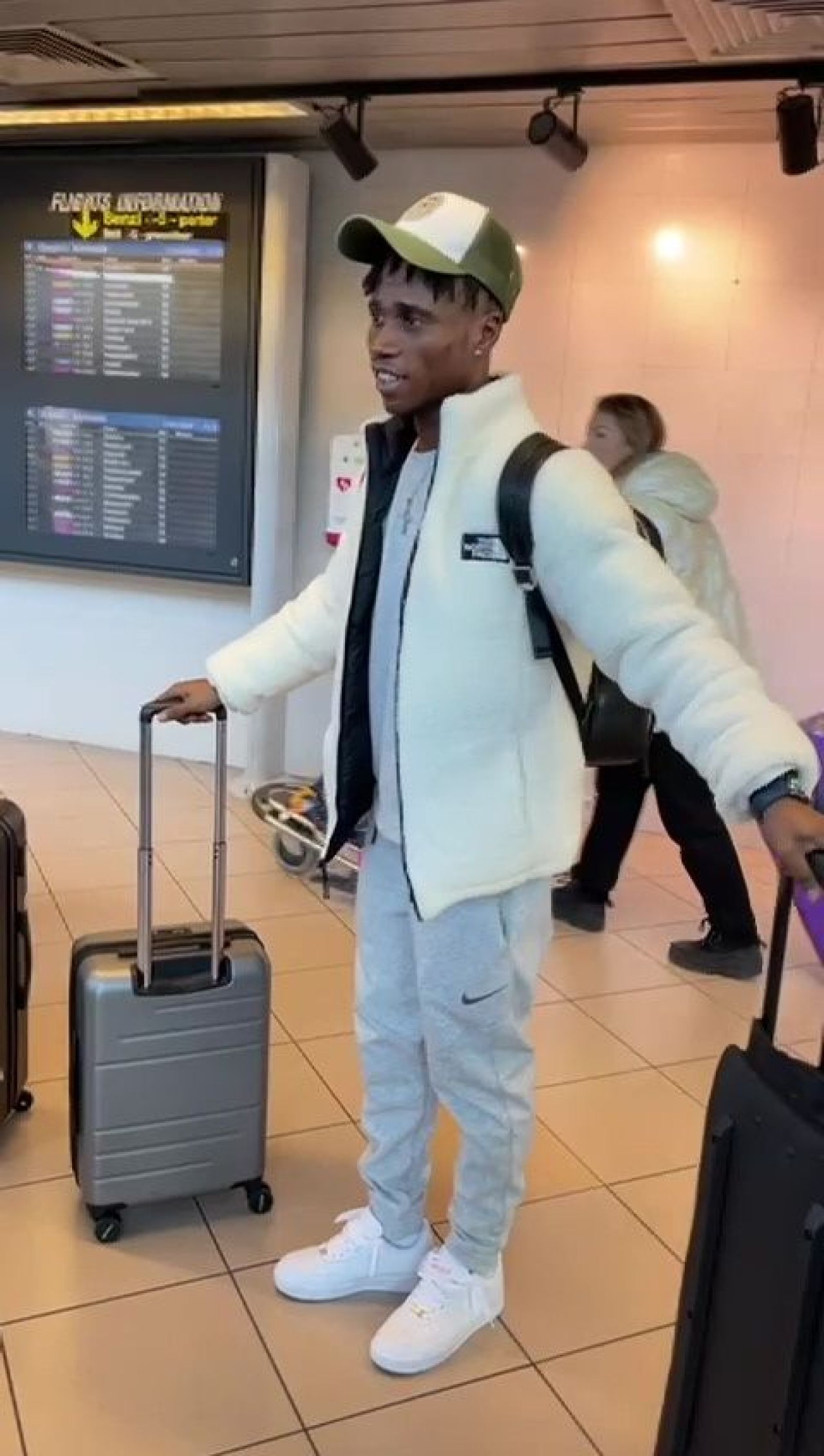 Nana Antwi a ajuns în România și se alătură lui FCSB!_5