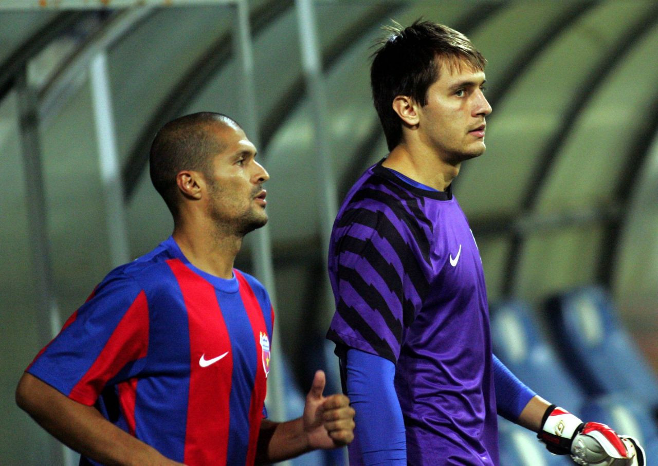 &bdquo;Pl&acirc;ngeam și le spuneam părinților că plec!&rdquo; Fotbalistul de la FCSB pe care Victor Pițurcă l-a terorizat