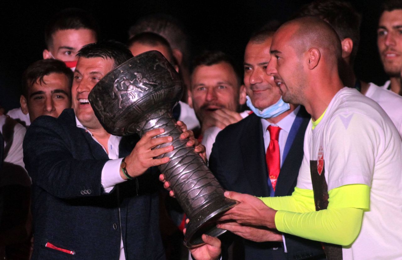 Tragedie în lumea sportului! Antrenorul a murit la doar 46 de ani după ce a suferit un infarct în timpul cinei cu echipa _1