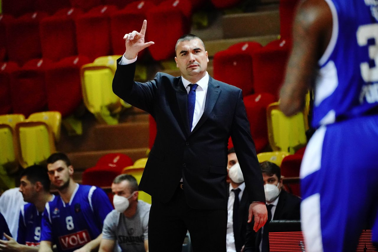 Tragedie în lumea sportului! Antrenorul a murit la doar 46 de ani după ce a suferit un infarct în timpul cinei cu echipa _4