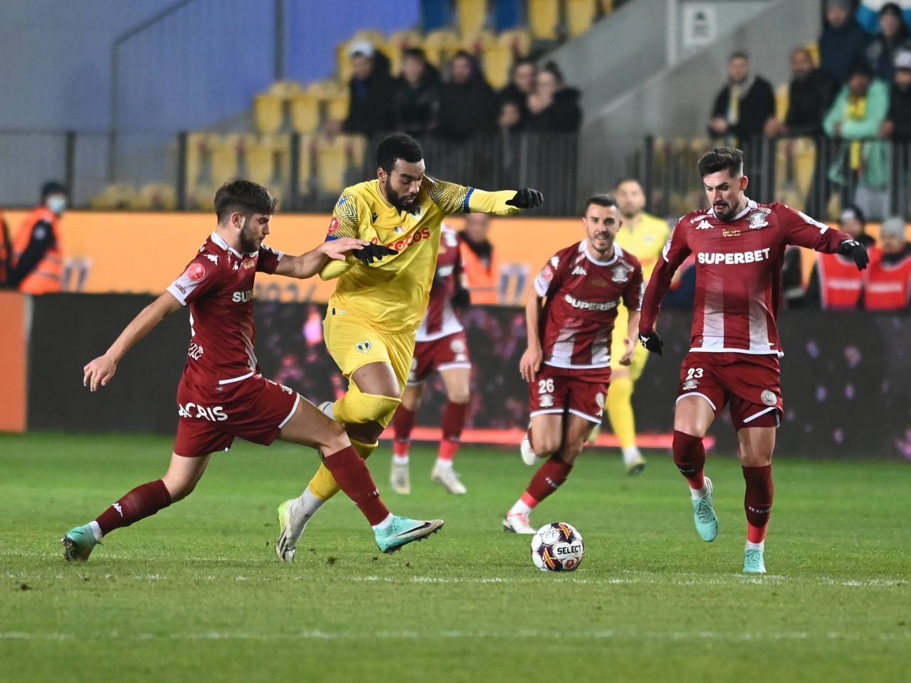 VIITORUL - CHINDIA TARGOVISTE 3-0 | Viitorul o invinge categoric pe Chindia si este liderul Ligii 1! Prestatie modesta pentru echipa lui Viorel Moldovan! FAZELE_10