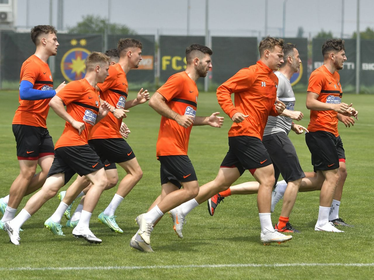 &rdquo;Diamantul&rdquo; de la FCSB a ajuns &icirc;n Liga 3! Alegere surprinzătoare pentru mijlocașul ofensiv de 23 de ani