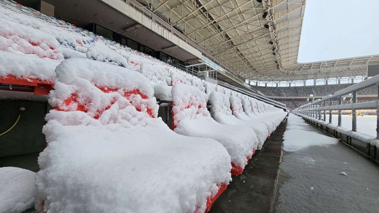 Sumudica le-a promis turcilor ca refuza FRF: Nu voi merge acolo! Telefonul SURPRIZA primit de la Hagi: Ce faci acolo?