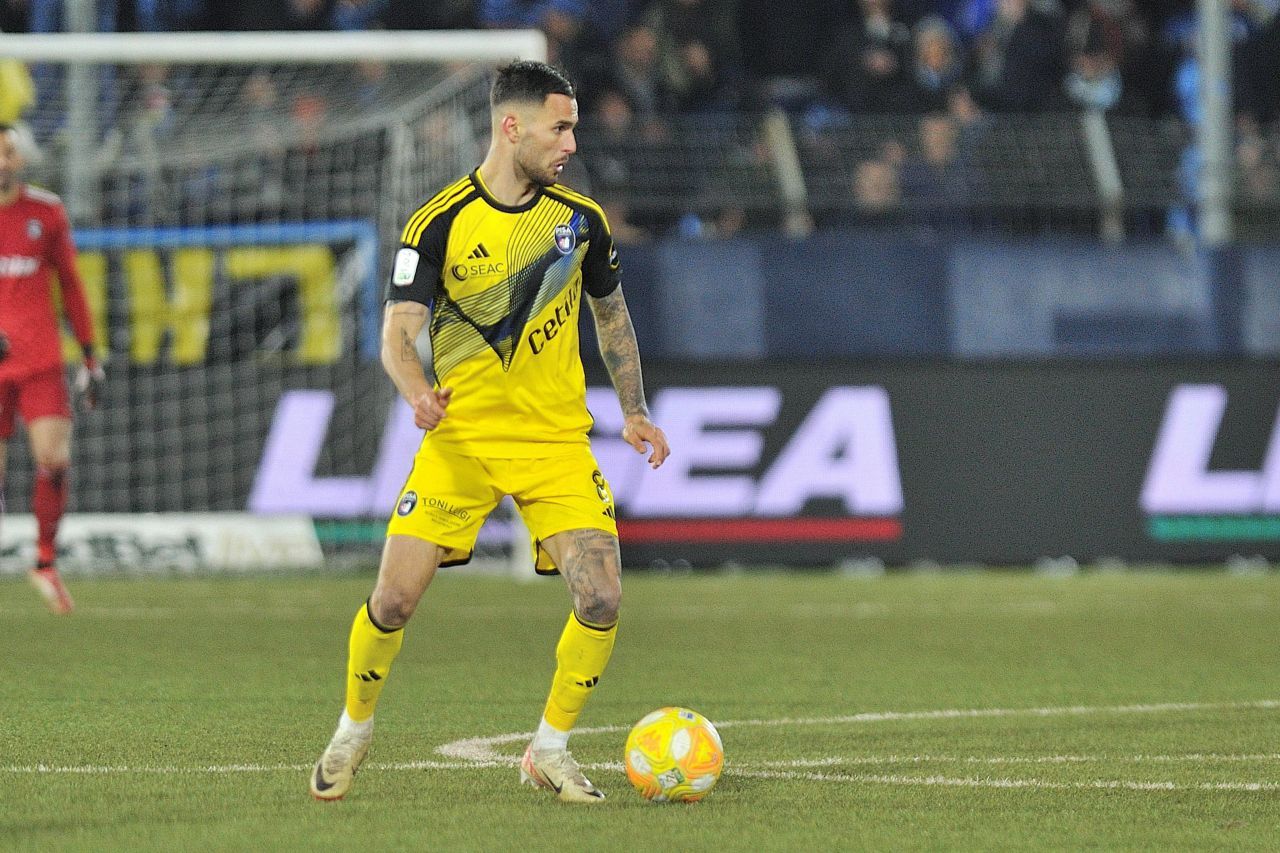 Le-au stins lumina dupa 9 meciuri fara infrangere: FCSB, batuta rau de Andone, Alibec si Budescu! Panica MAXIMA cu Gnohere: a ajuns cu salvarea la spital! AICI FAZELE din FCSB-Asta 1-3_6