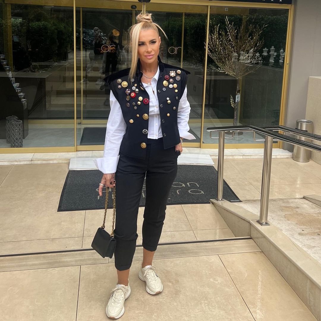 Anamaria Prodan, pregătită să cumpere un club de fotbal: ”Am purtat discuții”_10