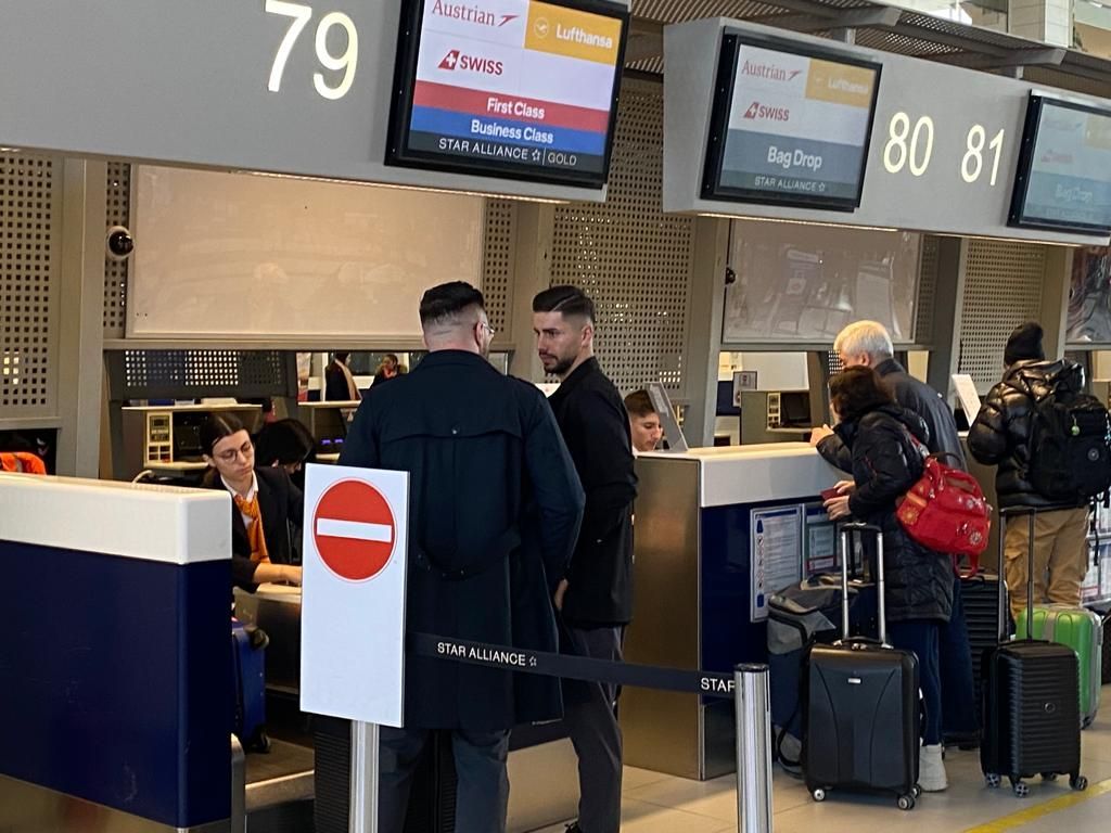Horațiu Moldovan a plecat spre Spania! Portarul naționalei României urmează să semneze cu Atletico Madrid_7