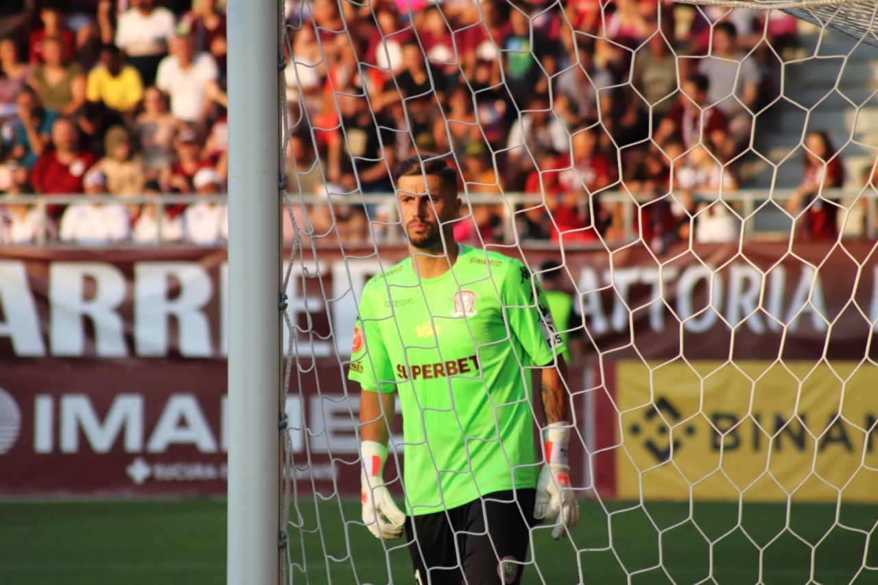 Rapid și-a găsit portar! Lovitură uriașă pe piața transferurilor_3