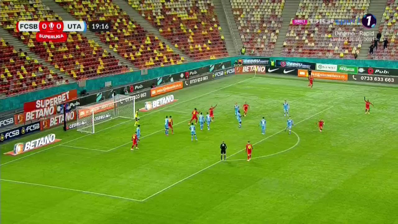 Torpilă! Darius Olaru a înscris un supergol în FCSB - UTA Arad_15
