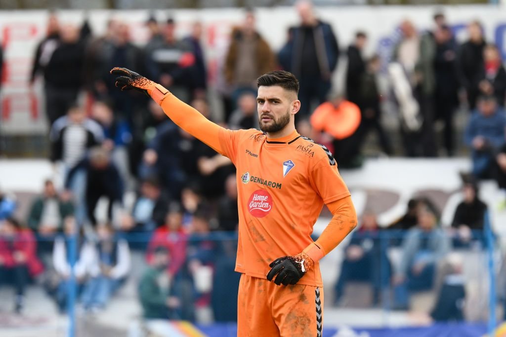 Dinamo a adus un portar din Liga 2, dar titular în naționala țării sale! _2