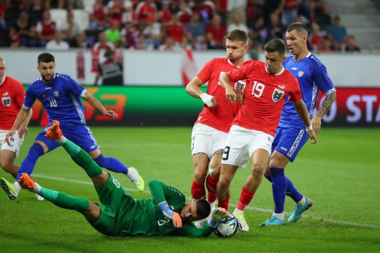 Dinamo a adus un portar din Liga 2, dar titular în naționala țării sale! _4