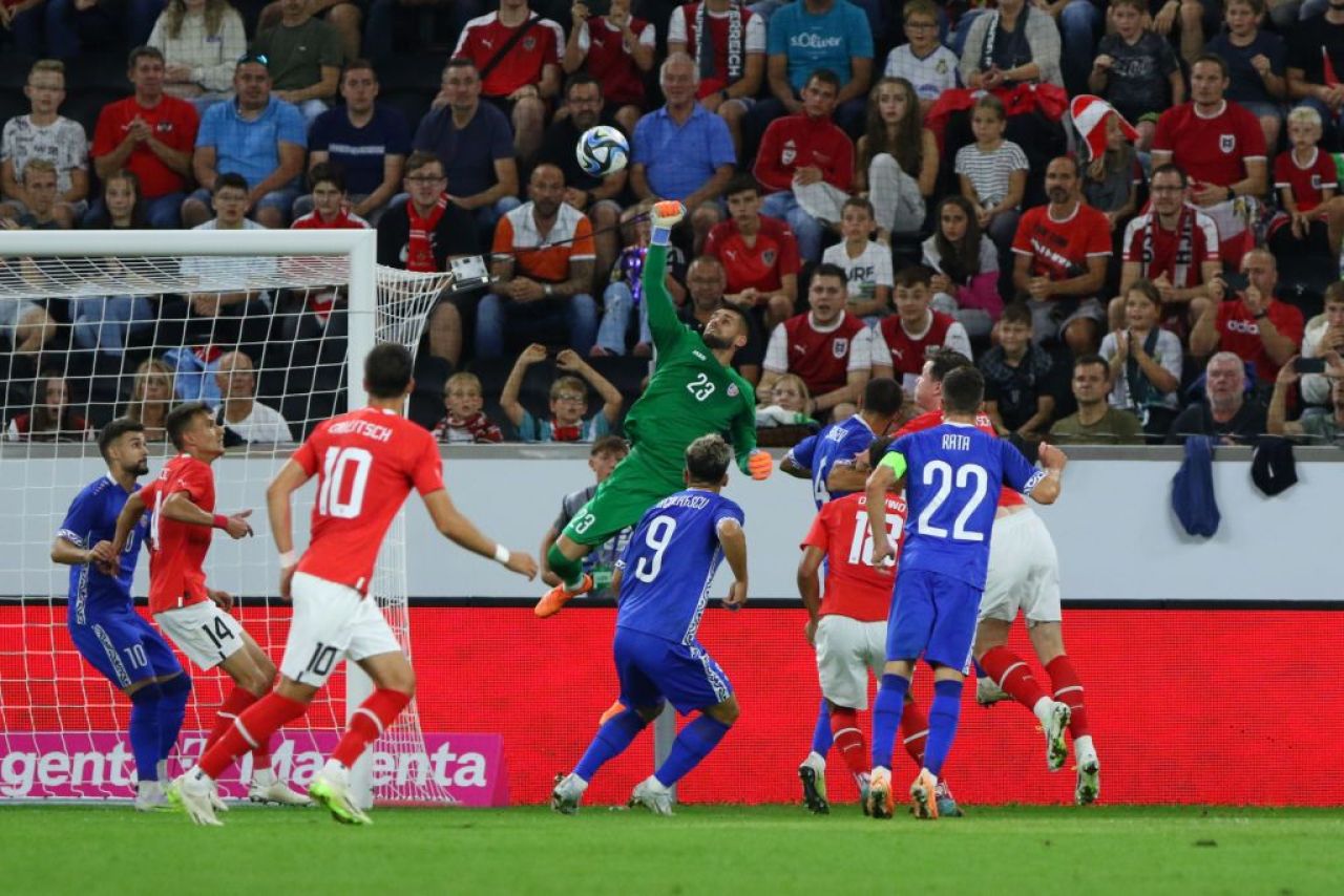 Dinamo a adus un portar din Liga 2, dar titular în naționala țării sale! _1