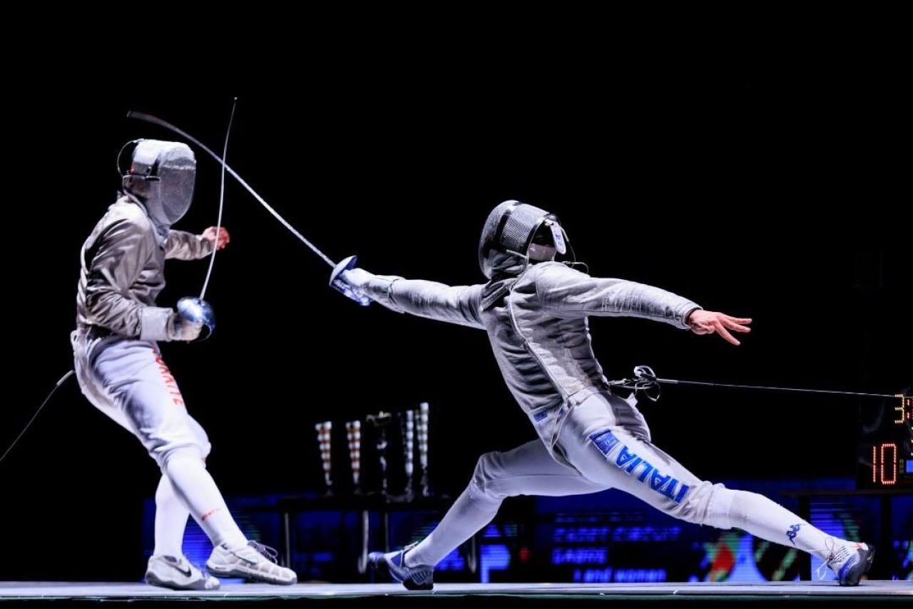 En garde! Concurs important la Sala Polivalentă organizat de clubul Riposta. România impresionează în continuare în Europa prin sabreri _1
