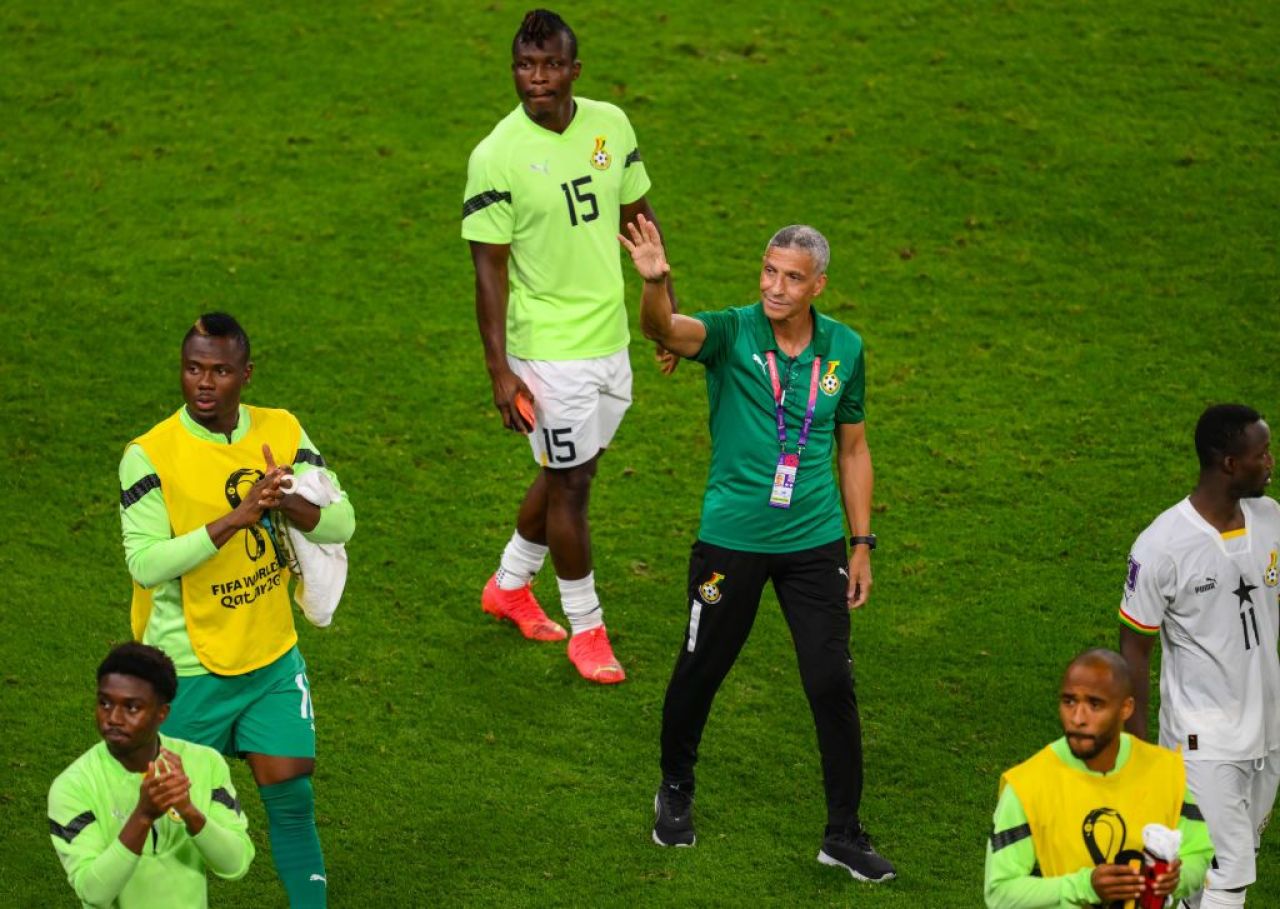 Întâi agresat, apoi dat afară! Ghana și-a concediat selecționerul englez, după dezastrul de la Cupa Africii_1