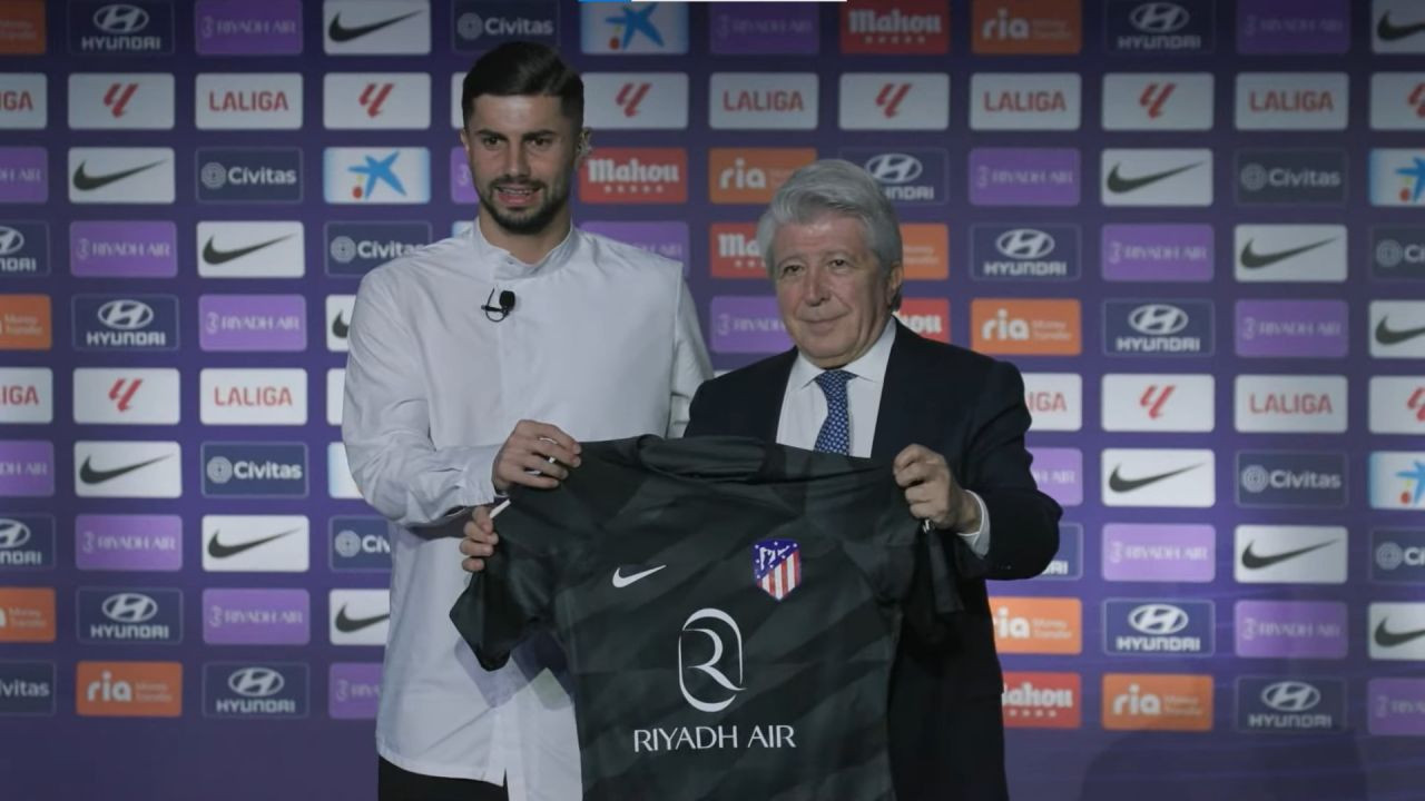 Horațiu Moldovan, prima conferință la Atletico Madrid. A primit numărul 1 și a vorbit despre Oblak și Simeone_5