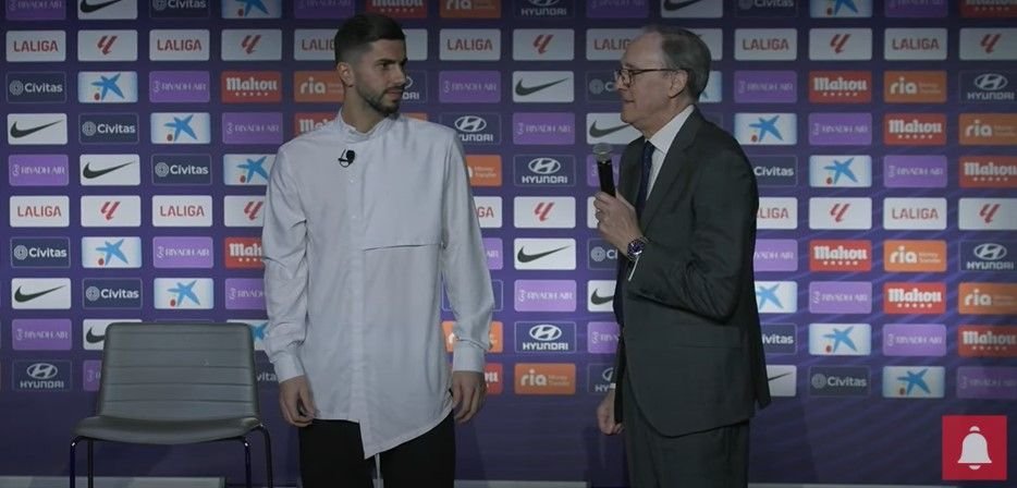Bravul Horațiu Moldovan și țara lui „Oh, nu, se duce să fie rezerva lui Oblak!”_9