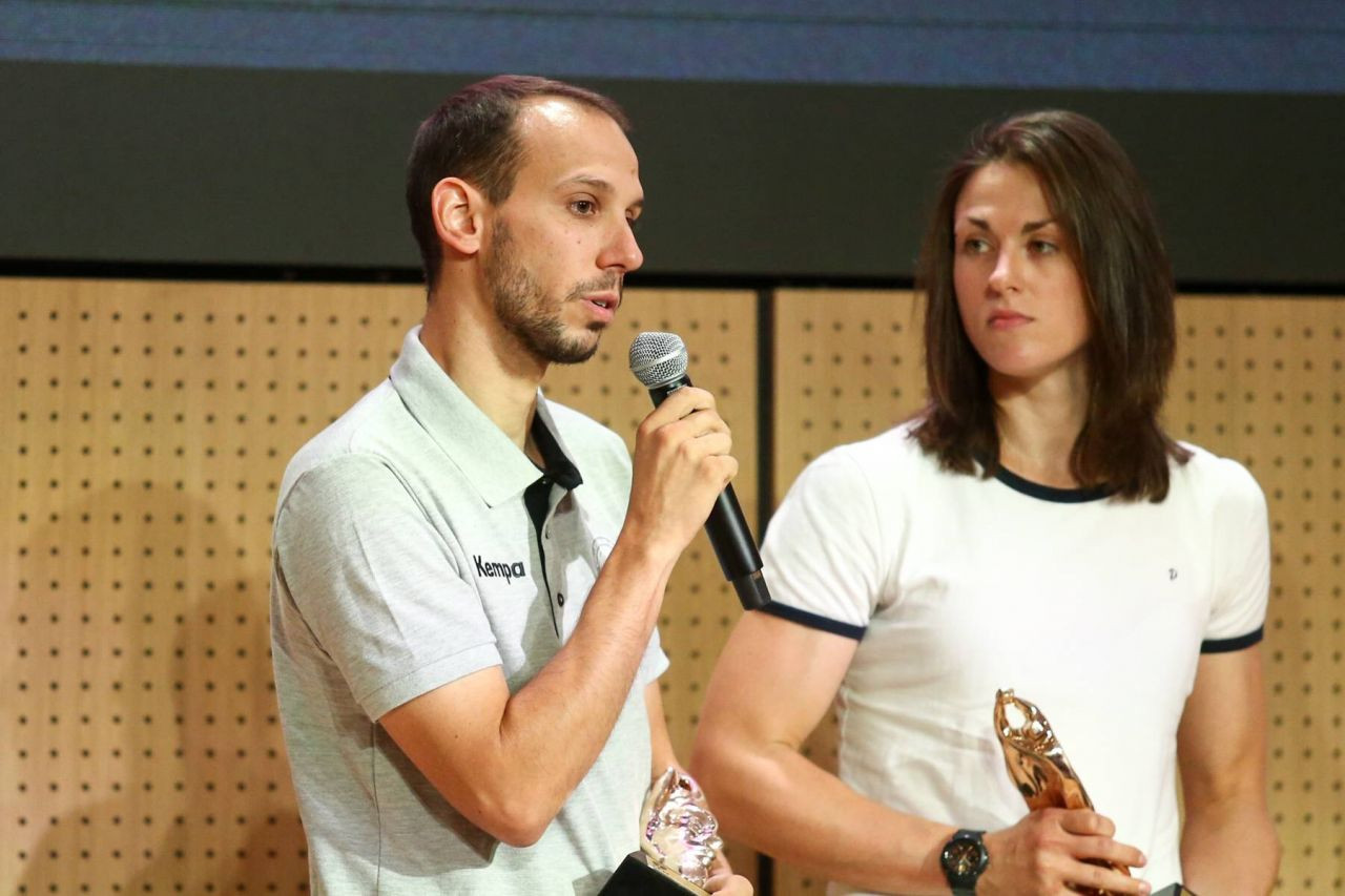 Vine în România din Franța și devine cel mai bine plătit antrenor_2