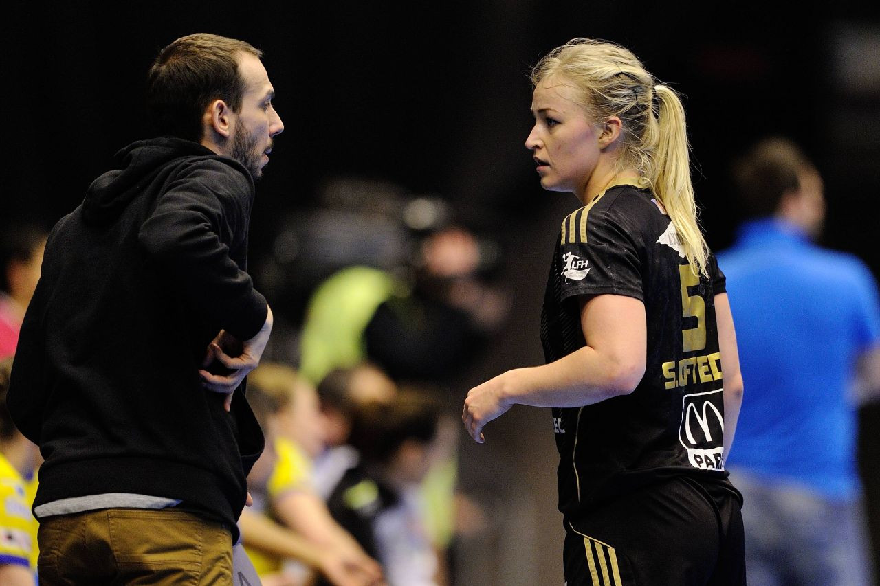 Vine în România din Franța și devine cel mai bine plătit antrenor_3