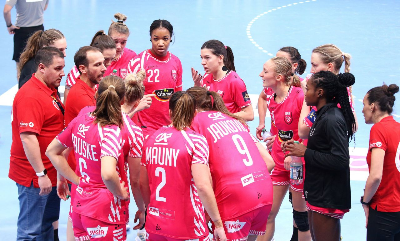 Vine în România din Franța și devine cel mai bine plătit antrenor_4