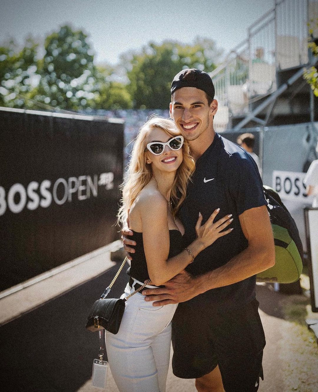 A fost actualizat topul celor mai scumpi fotbalisti din lume! Mbappe e pe primul loc si valoreaza de 4 ori mai mult decat intreg lotul Romaniei! Cat costa Messi si Ronaldo