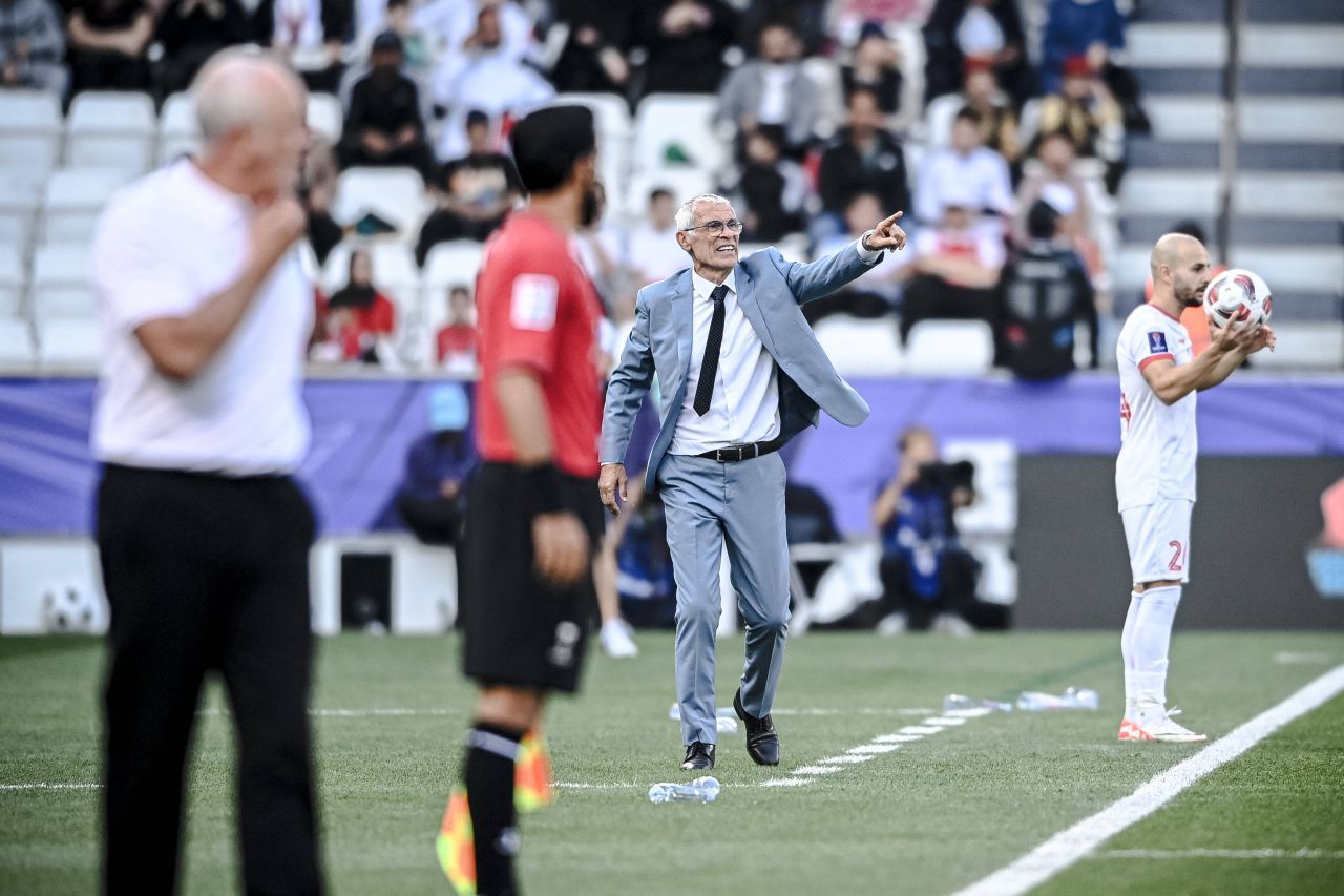 Siria Argentiniană: cum i-a făcut să plângă în direct pe jurnaliștii arabi antrenorul care a pierdut două finale de UCL_4