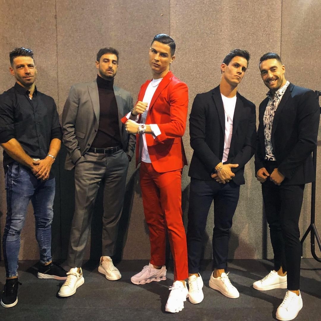 Jurnalistul pe care Cristiano Ronaldo îl ia cu el prin vacanțe îl face praf pe Leo Messi: „Îi e și lui rușine de el! N-a făcut nimic!”_19