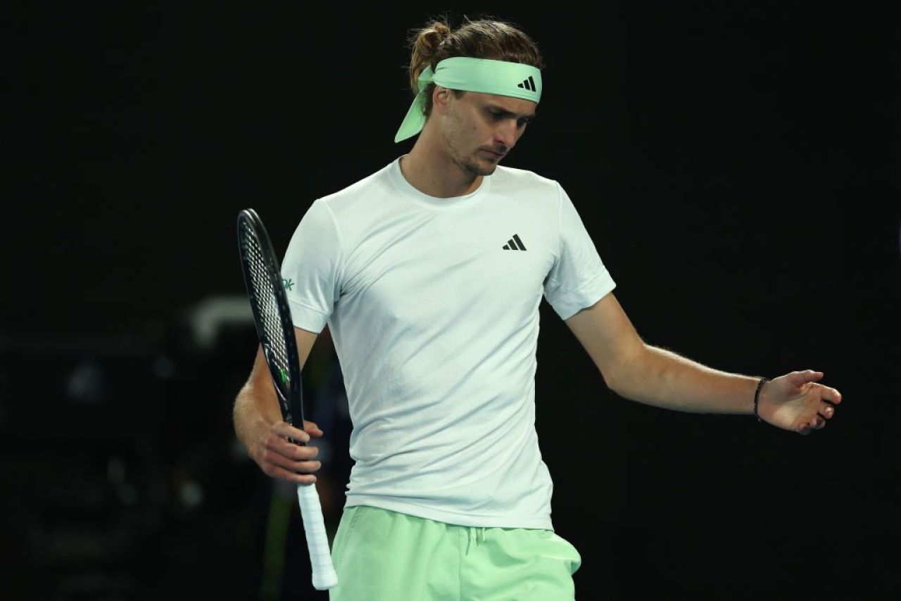 NEMILOSUL DJOKOVIC il rapune pe Federer in minimum de seturi si il asteapta in finala pe invingatorul dintre Zverev si Thiem_2