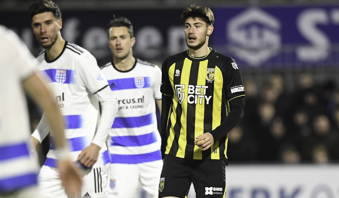 Adrian Mazilu a debutat la Vitesse! Situație dramatică pentru noua sa echipă_1